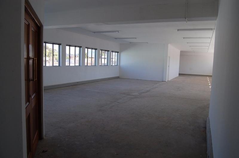 To Let Commercial Property for Rent in Maitland Western Cape